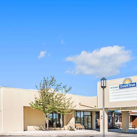 Days Inn by Wyndham Henrietta/Rochester Area Exteriör bild